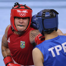 Cayó en la final con kellie harrington. Beatriz Ferreira Vence Estreia E Avanca As Quartas Do Boxe Feminino