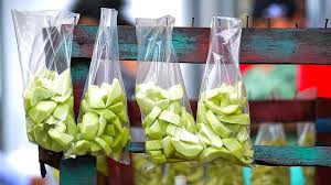 Jeruk mangga pedas asam boi viral. Cara Membuat Manisan Mangga Sederhana Mudah Banget Dan Segar Menggoda Lifestyle Liputan6 Com