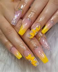 Manicure con decoration 3d flowers nail art. 200 3d Nail Art That Will Help You Rock 2020 Checopie