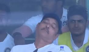 Who ravi shastri's girlfriend nimrat and where is ritu singh. Twitter Trolls Ravi Shastri For Sleeping During 3rd Test Between India And South Africa Essentiallysports