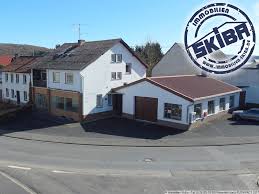 Attraktive häuser zum kauf für jedes budget! Grosses Wohnhaus Mit Grosser Halle In Nohn Der Eifel Immobilien Skiba