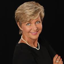 Angela Mize's Instagram, Twitter & Facebook