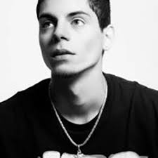 Stream Wallace Sousa music