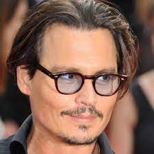 Apr 16, 2021 · johnny depp has been seen in rare photos of him out in public, as he appeared at a spanish film festival, looking more like his hollywood vampires rock star persona than his dashing movie star. Der Bruder Von Schauspieler Johnny Depp Der Schrifsteller Daniel Depp Rechnet In Einem Buch Mit Hollywood Ab Kultur