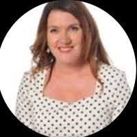 Eleanor Perrin's Instagram, Twitter & Facebook