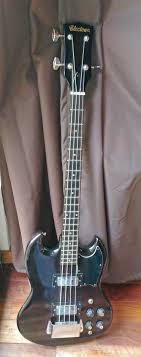 Je préfère le rock à la musique classique. Basse Electown Qui Connait Zikinf