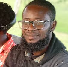 A man who cries over a woman doesn't understand that women are 95% loyal to  their feelings and 5% loyal to your sacrifice.