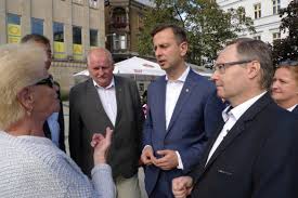 Rzeczywistość jest taka, że czas oczekiwania na gwarantowaną procedurę medyczną to średnio 4 miesiące. Kosiniak Kamysz Spotkal Sie Z Mieszkancami Regionu Beskidzka24 Pl