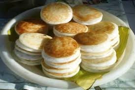 Nah disini kami coba membuat contoh teks deskripsi tentang beberapa hal misalnya hewan sekolah rumah dan lainnya dalam bahasa inggris dan indonesia. Apem Dan Serabi Jejak India Dalam Makanan Lebaran Nusantara Republika Online