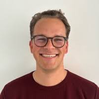 1700+ perfiles de «Elling»