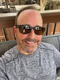 Mandatory weekend brisket photo dump for the boys.