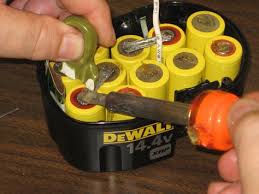 Black And Decker Drill Battery 14 4v How To Rebuild A Dewalt 14 4v Battery Pack Cordless Drill Batteries Homemade Tools Cordless Drill