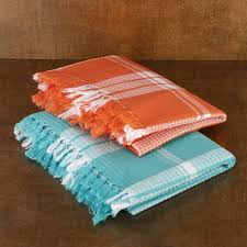 Shop an assortment of colorful bath towels in bulk. Cotton Colors Bath Towels Buy Cotton Colors Bath Towels Online At Best Prices In India Flipkart Com