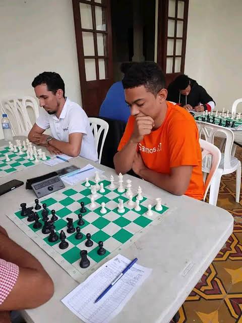 ♟️ Montecarlo recibirá la final del Campeonato Provincial de Ajedrez el  sábado 7 de noviembre, en la Escuela Primaria N.º 254, ubicada sobre la  avenida Paraguay. 🏆 La competencia definirá las categor