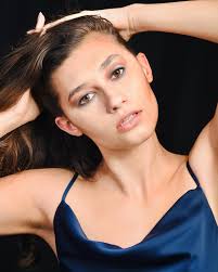 Dani 🌷🧚‍♀️ (@danibjohnsonn) · Instagram 照片和视频