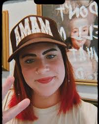 Amber Courtney's Instagram, Twitter & Facebook