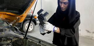 Mekanik kereta pengalaman yang melebihi 25 tahun dalam industri automotif kereta adalah keutamaan penulisan dalam blog ini untuk panduan asas kepada semua pengunjung pages Ceburi Bidang Automotif Gadis Bangga Jadi Mekanik Sinar Plus
