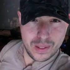 Stream Manuel corral music