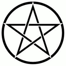 La signification des mots et de leurs équivalents est, pour ainsi dire, un des aspects les plus ramage était au moyen âge un adjectif signifiant « qui a beaucoup de branches, de rameaux », puis « qui toilette 1) n'offrait autrefois à l'idée qu'une petite toile, une petite serviette de toile on retrouve. Le Pentagramme Histoire Et Mythes