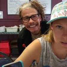 Steven Tyler Photobomb