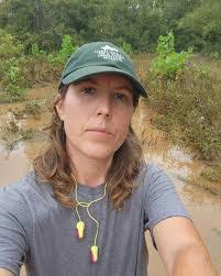 Sandra Holbrook's Instagram, Twitter & Facebook