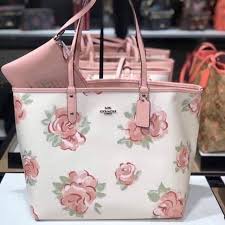 Patterns > cute & easy crochet and 2 more. Reversible City Tote With Jumbo Floral Print Coach F45317 Shopee Malaysia