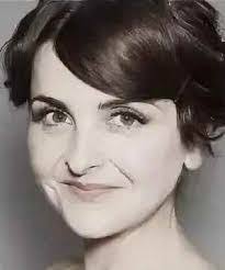 Tanya Wiles's Instagram, Twitter & Facebook