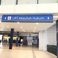 Abdullah hukum istasyonu, kl eco city ve mid valley city'ye bağlantı köprüsüne bağlanan ktm istasyonu yolcu salonu seviyesinin üzerinde yükseltilmiş bir giriş dahil olmak üzere, biri lrt istasyonunda ve ikisi ktm istasyonu için olmak üzere toplam üç giriş / çıkışa sahiptir. Rapidkl Abdullah Hukum Kj17 Lrt Station 11 Tips From 4428 Visitors