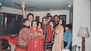Considered an archetypal masterpiece of the italian renaissance, it has been described as the best known. Boney Kapoor Ex Wife Mona Shourie Join Little Arjun Kapoor In Rare Throwback Photo From Anil Kapoor S Birthday Bash Hindustan Times