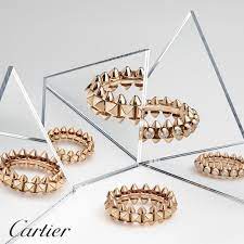 Shop Clash De Cartier Two Attitudes One Design As Elegant As It Is Rule Breaking The New Signature Jewelry Collection Balanc Jewelry Cartier Jewelry Pieces