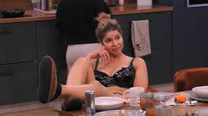 Micaela Schäfer: Ich bin kein Supergirl im Bett | weekend.at