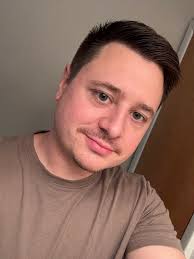 Gamer seeking friends and career change