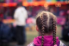 Sebab, ada beberapa cara memanjangkan rambut yang bisa kamu lakukan dengan mudah. Punya Anak Perempuan Yuk Coba Cara Kepang Rambut Si Kecil Moms