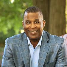 Keith Singletary's Instagram, Twitter & Facebook