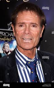 Cliff richards -Fotos und -Bildmaterial in hoher Auflösung