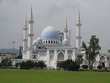 Tengku meriam tengku muhaini tengku aishah marcella tengku abdullah tengku abdul rahman tengku nong fatimah tengku shahariah tengku abdul fahd mu'adzam shah. Ahmad Shah Of Pahang Wikipedia