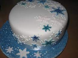 You can't go wrong with a classic. Top 10 Mouth Watering Christmas Cake Decorations 2020 Pouted Com Christmas Cake Designs Christmas Cake Decorations Christmas Cake Design