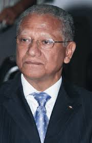 Lescure aseguró que sobornó a exmagistrado