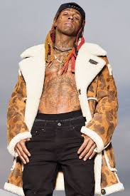 Lil wayne is a famous american rapper, singer, songwriter, record executive, entrepreneur, and actor who has already earned remarkable success in the entertainment arena. Pics Of Some Of The Best Music Hip Hop Rap R B And Pop Artists New And Old Pictures From Artist Such As Drake Nicki M Lil Wayne Lil Weezy Rapper