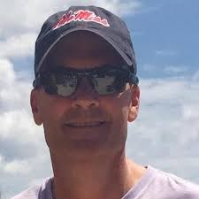 Ed Gurney (@egurneysr)