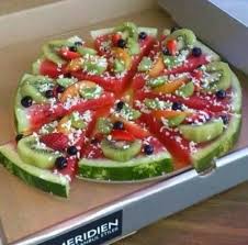 Cool Watermelon Pizza For Summer Days Gezonde Traktaties Eten En Drinken Lekker Eten