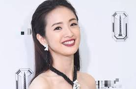 Lâm Y Thần sinh con gái đầu lòng sau 7 năm kết hôn