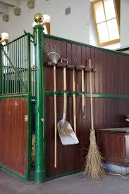 Horse Barn Design Tool Rack Establos De Caballos Decoracion Ecuestre Establos Para Caballos