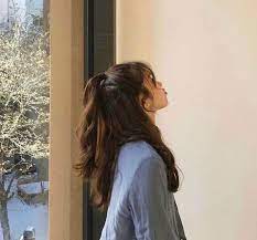 Huge 2020 Hairstyle List The 9 Hottest Trends To Be Obsessed With Ecemella Hair Styles Long Hair Styles Aesthetic Hair