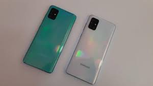 Dengan pembelian hp 14 bs743tu, kamu mendapat. Daftar Harga Hp Samsung Terbaru 2020 Galaxy A71 Rp 6 Jutaan Bonus Galaxy Buds Senilai Rp 1 7 Jutaan Tribunnews Com Mobile