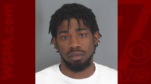 Derrick Braddock's Instagram, Twitter & Facebook