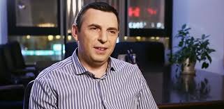 Шоумен владимир зеленский выпустил свое второе видеообращение по поводу ситуации с сериалом сваты. Prodyuser Sergej Shefir Zayavil Chto Svaty Osnovany Na Zhizni Zelenskogo Lajfstajl 24 Iyulya 2019 Kino Teatr Ru