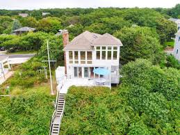 29 Bayberry Ln Eastham Ma Offered By Nikki Carter Nikki Carter Raveis Com Https Www Raveis Com Mls 21906453 29baybe Eastham House Styles Panoramic Views