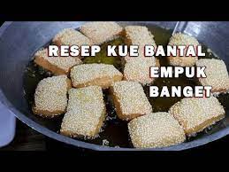 Pasti banyak di antara kalian yang belum tau asal usul dan cara buat kue pukis. Kue Bantal Bolang Baling Empuk Banget Cara Buat Tips Dan Trik Youtube