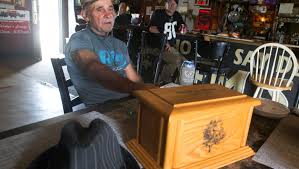 Man's ashes found in trash, returned to Delaware